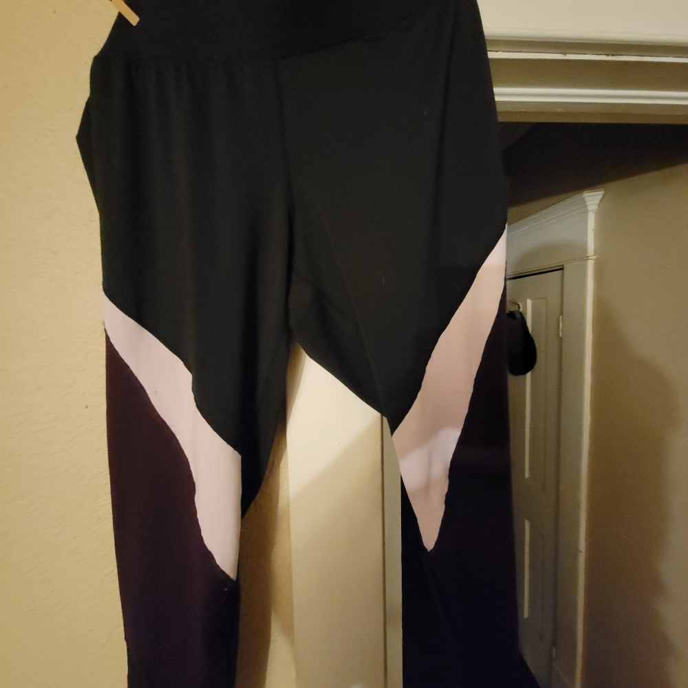 Live active 22/24 black/purple leggings